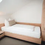 Schoesser-brandler