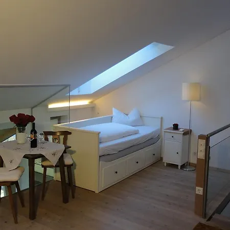 Landhaus Schosser-brandler Guest house Mayrhofen