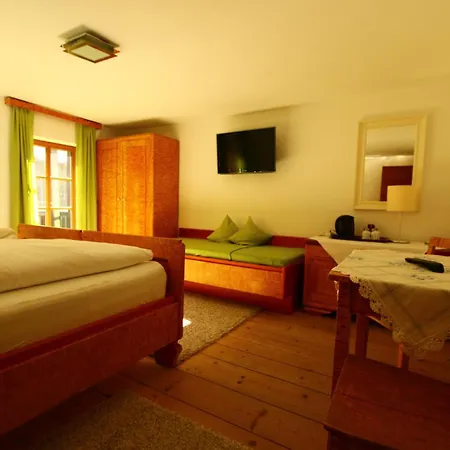 Guest house Landhaus Schosser-brandler *
