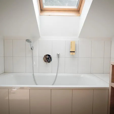 Schoesser-brandler Affittacamere 4*